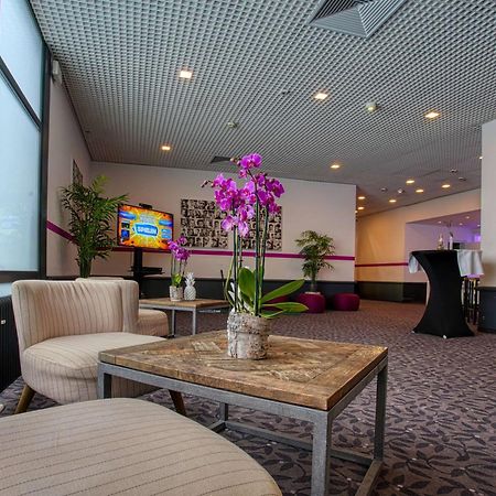 Fourside Plaza Hotel Trier, Trademark Collection By Wyndham Bagian luar foto