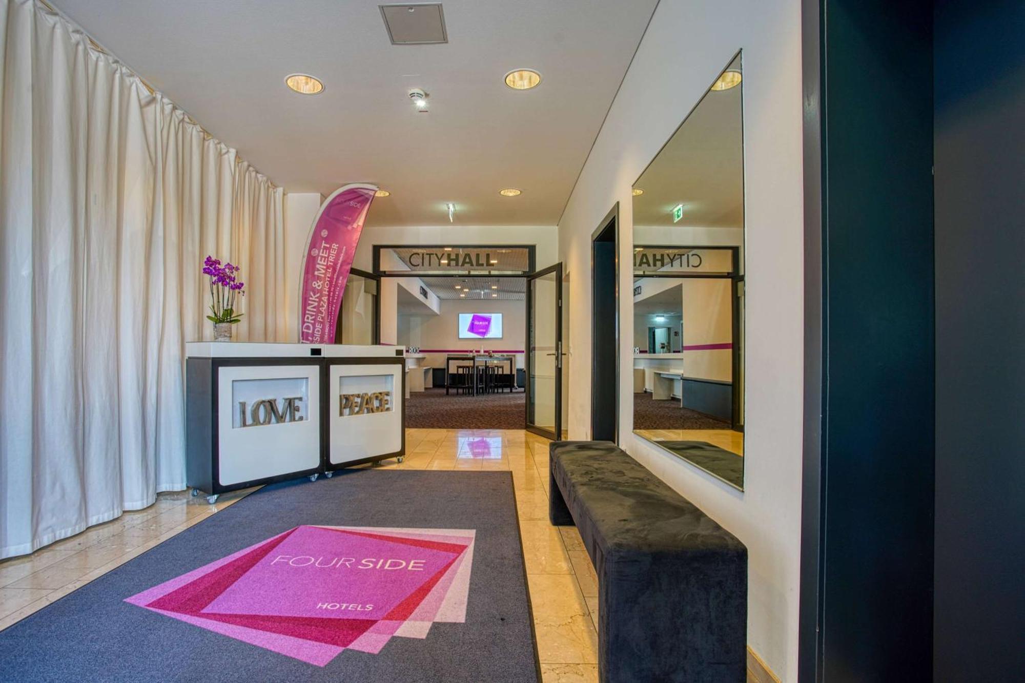 Fourside Plaza Hotel Trier, Trademark Collection By Wyndham Bagian luar foto