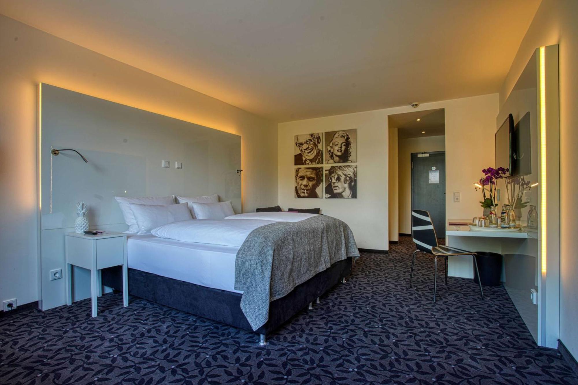 Fourside Plaza Hotel Trier, Trademark Collection By Wyndham Bagian luar foto